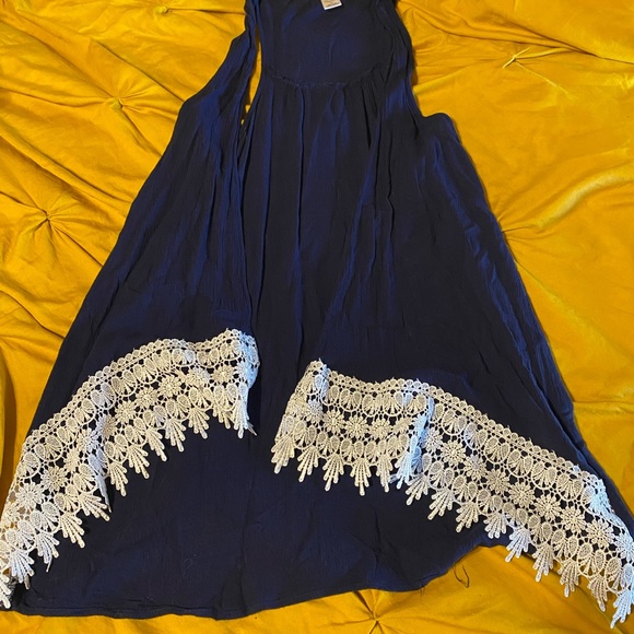 Cover up - Picture 2 of 2